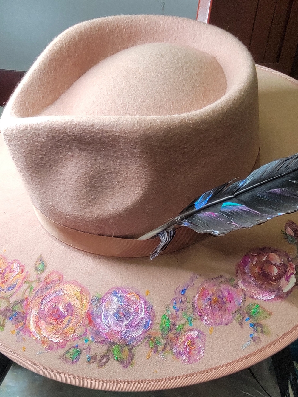 Women’s Pink Floral Felt Fedora Hat with Feather